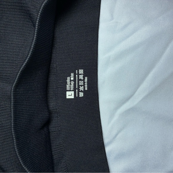 Black Ribbed Crop Top - Picture 9 of 10